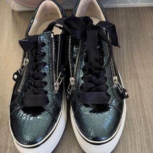 Kennel & Schmenger blue metallic Sneakers with Ribbon Laces